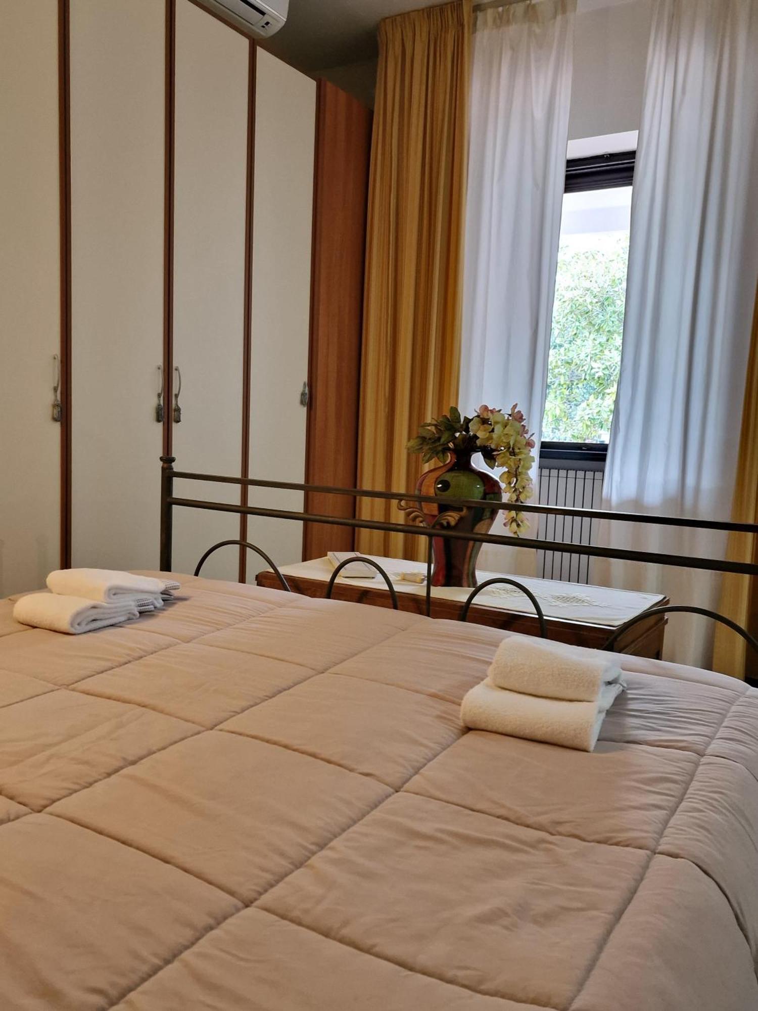 Mediterraneo B&B Montalbano  Luaran gambar